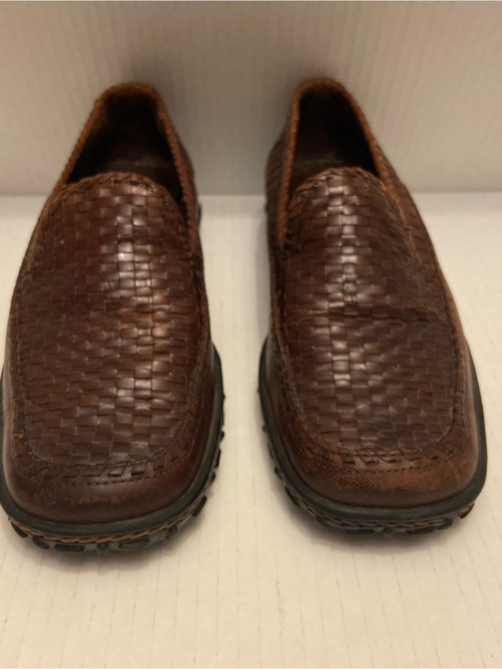 Cole Haan Country  Brown Basketweave Style Leather Slip On Loafers Size 8 B.